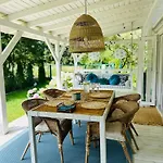 Holenderski Hampton * Dominice