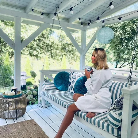 Holenderski Hampton * Dominice